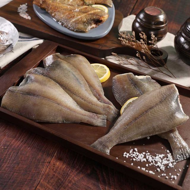 [주식회사 조원물산][천일]국내산 반건조 가자미 1팩 240g(3마리)×8팩 총 24마리