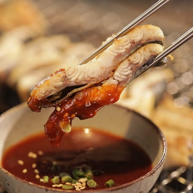 힘찬 국내산 자포니카 민물장어 손질 후 1.2kg(10미)+특제소스4봉 2