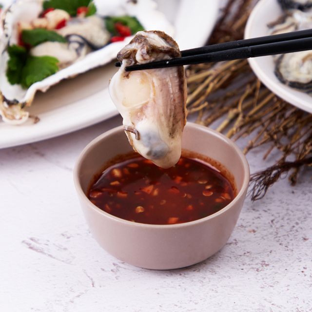 대연수산 [맛딜] 당일조업 통영 산지직송 신선한 깐 <b>생굴</b> <b>1kg</b>
